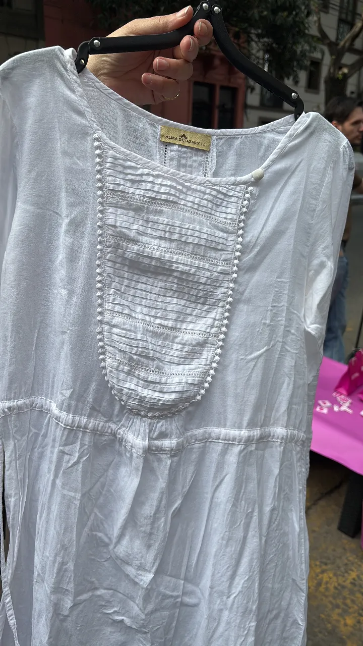 Blusa Clarins - Vista 2