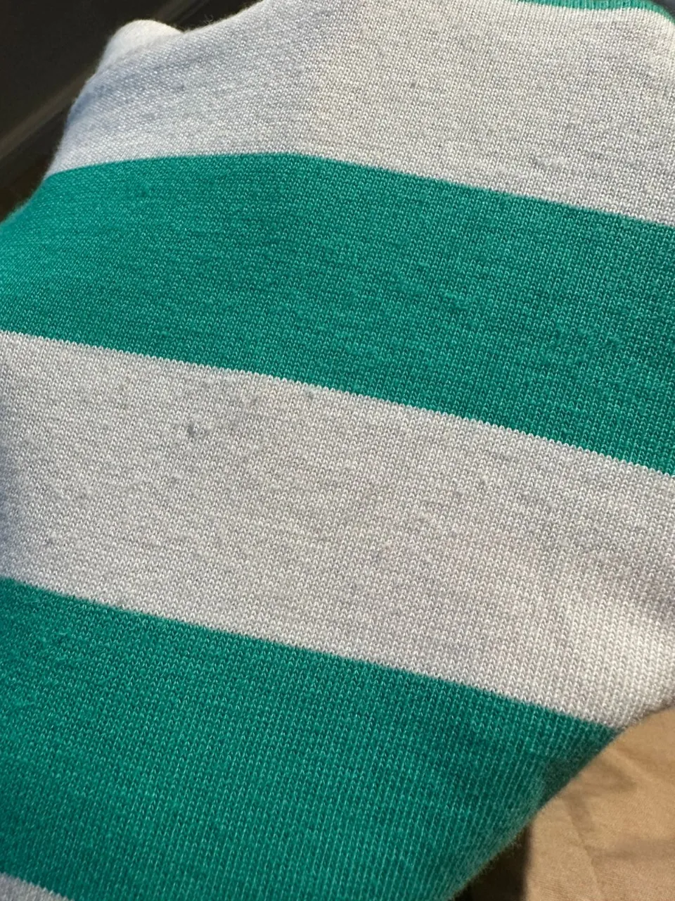 Remera COS - Vista 4